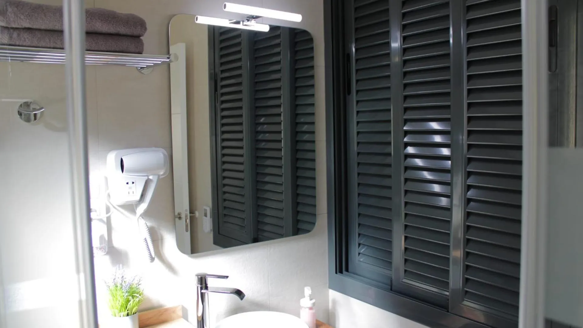 Apartamento La Fuente 27 Tomares